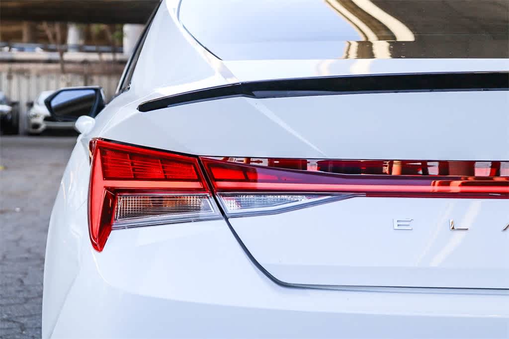 Thumbnail: 2023 Hyundai Elantra - 9