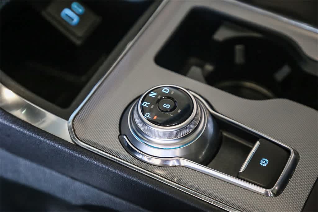 Thumbnail: 2021 Ford Edge - 19