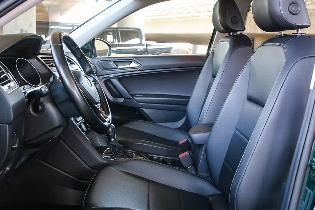 Thumbnail: 2019 Volkswagen Tiguan - 18