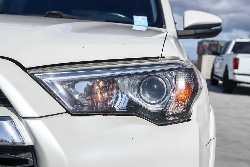 Thumbnail: 2018 Toyota 4Runner - 6