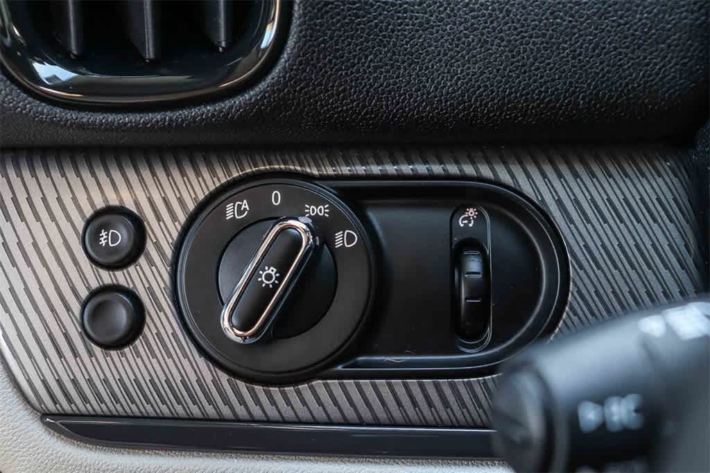 Thumbnail: 2024 MINI Cooper Countryman - 24