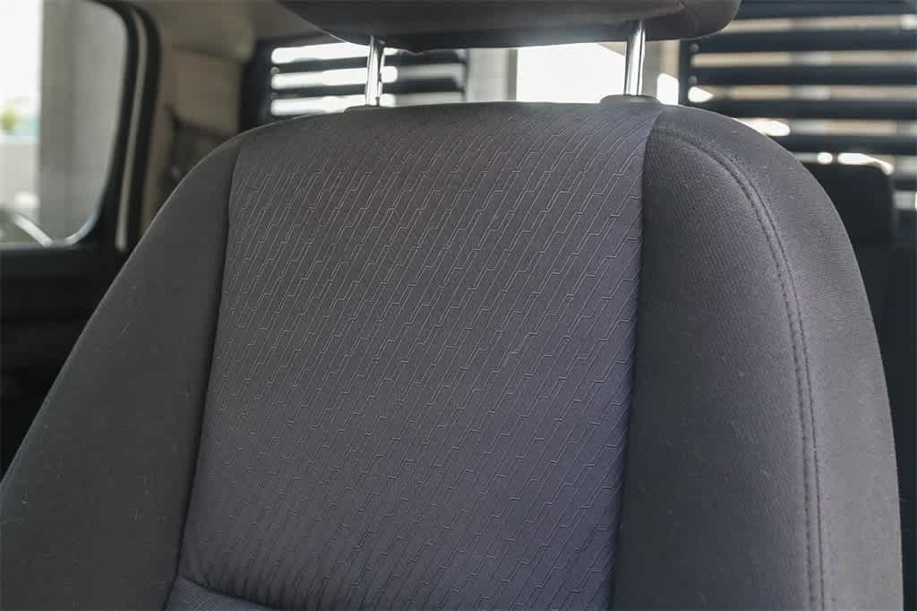 Thumbnail: 2011 GMC Sierra 3500 - 24