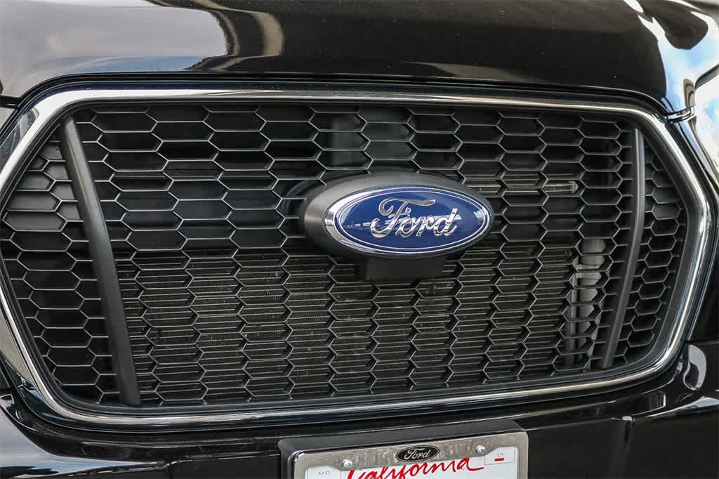 Thumbnail: 2023 Ford Econoline - 5