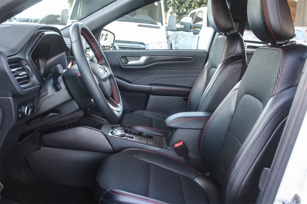 Thumbnail: 2024 Ford Escape - 18