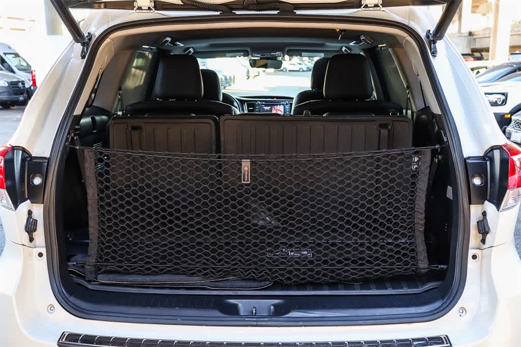 Thumbnail: 2017 Toyota Highlander - 28