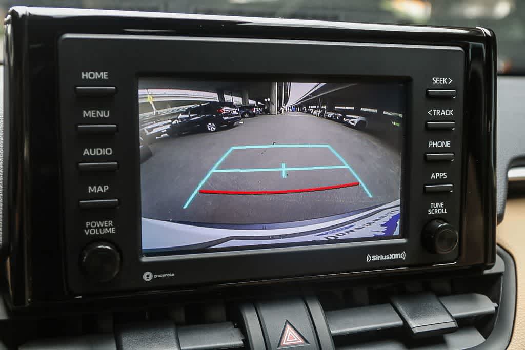 Thumbnail: 2021 Toyota RAV4 - 23