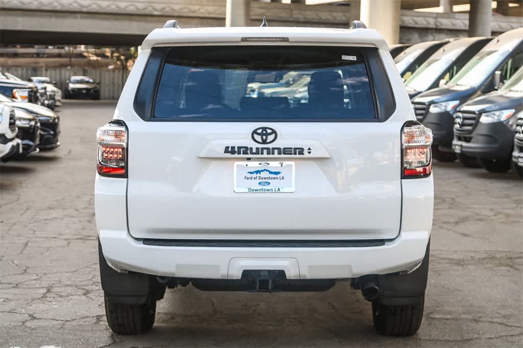 Thumbnail: 2022 Toyota 4Runner - 7