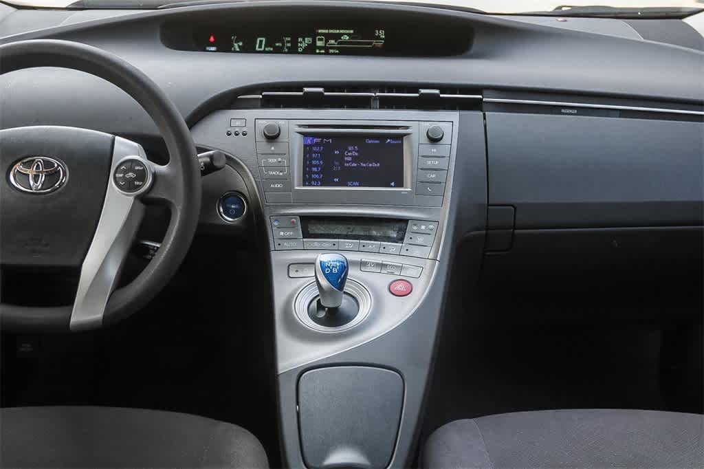 Thumbnail: 2015 Toyota Prius - 13