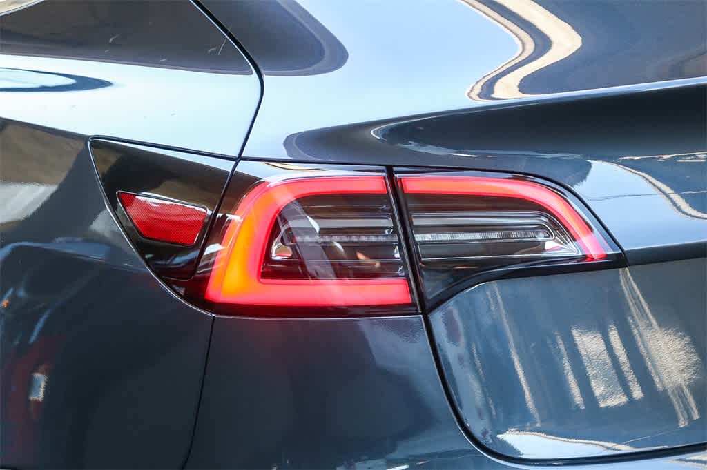 Thumbnail: 2019 Tesla Model 3 - 9