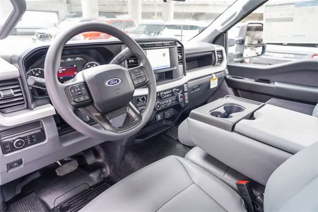 2024 Ford F-350 XL 11