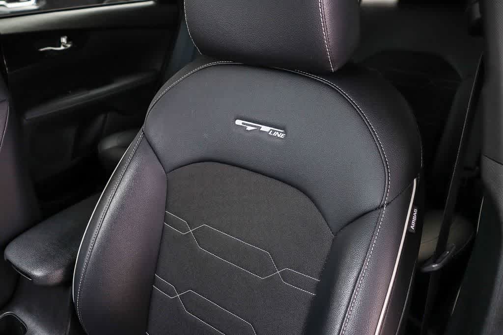 Thumbnail: 2023 Kia Forte - 28