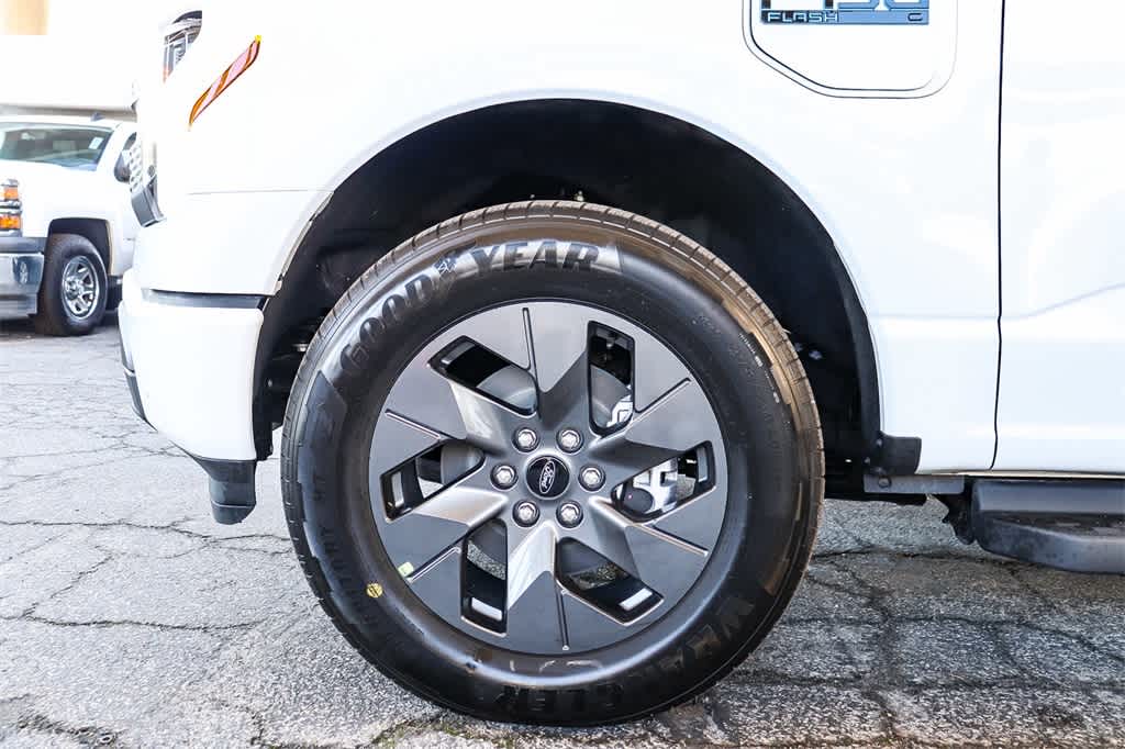 Thumbnail: 2025 Ford F-150 - 11