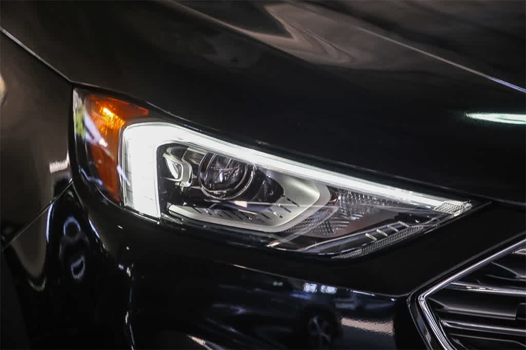 Thumbnail: 2021 Ford Edge - 4