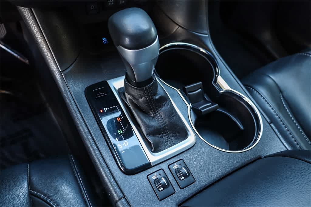 Thumbnail: 2017 Toyota Highlander - 20