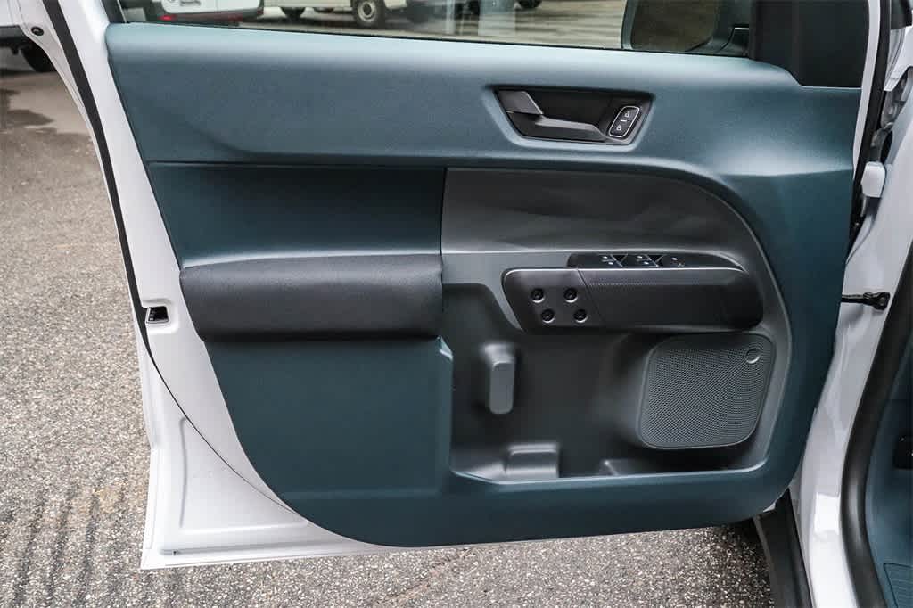 Thumbnail: 2025 Ford Maverick - 22