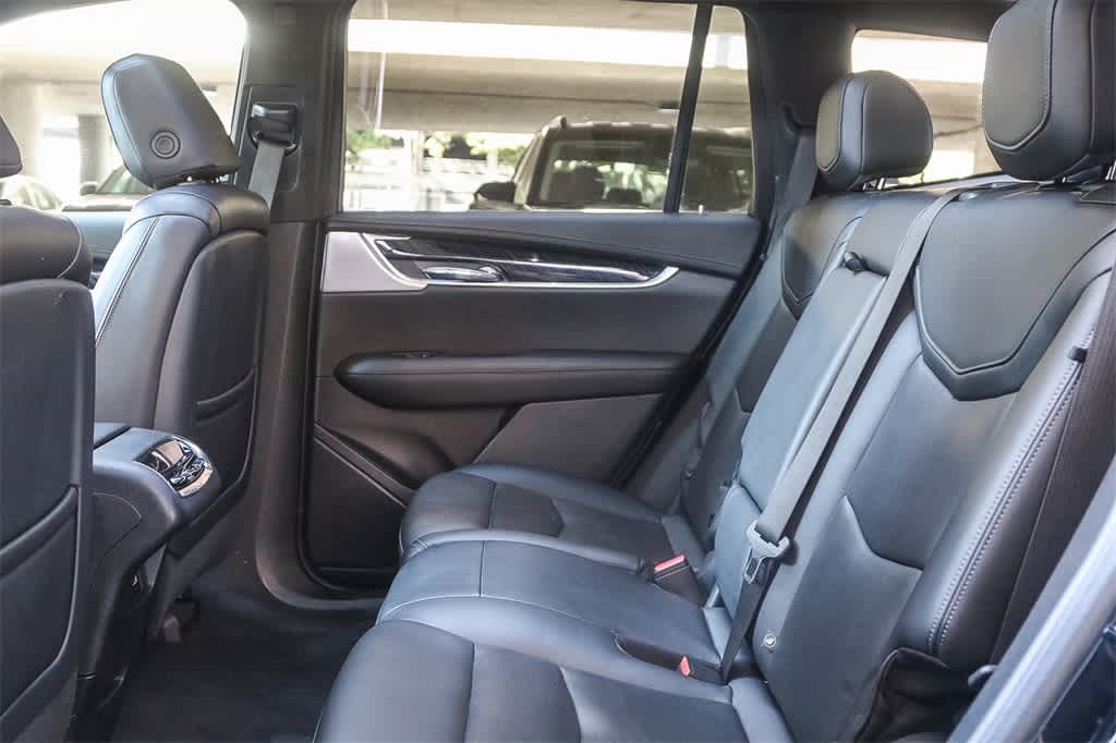 Thumbnail: 2022 Cadillac XT6 - 19