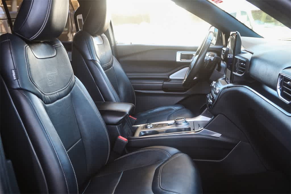 Thumbnail: 2020 Ford Explorer - 17