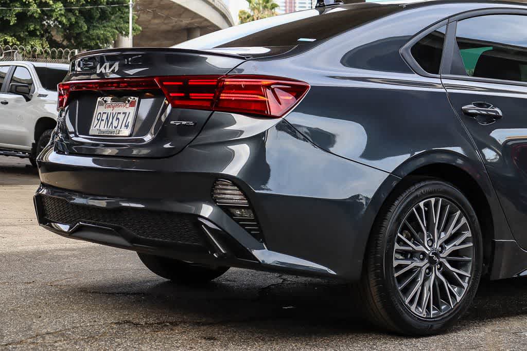 Thumbnail: 2023 Kia Forte - 9