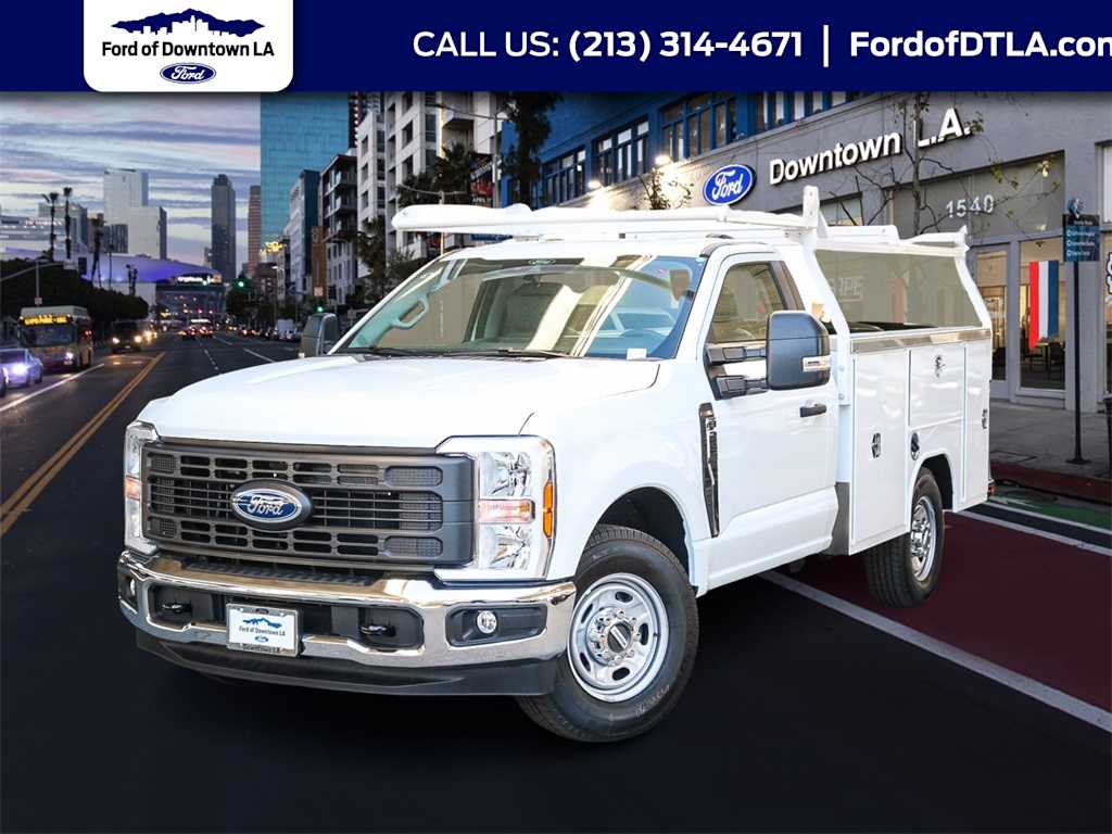 2026 Ford F-250 Super Duty XL's photo