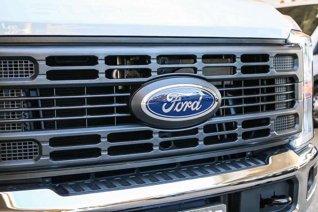 Thumbnail: 2026 Ford F-250 - 5