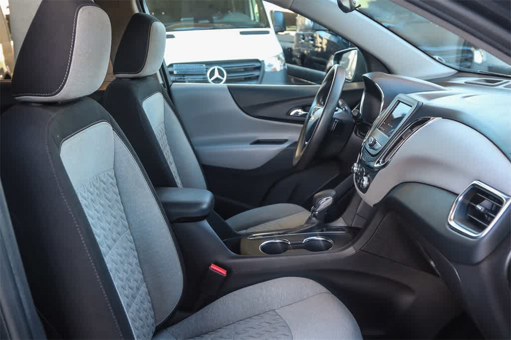 Thumbnail: 2022 Chevrolet Equinox - 17