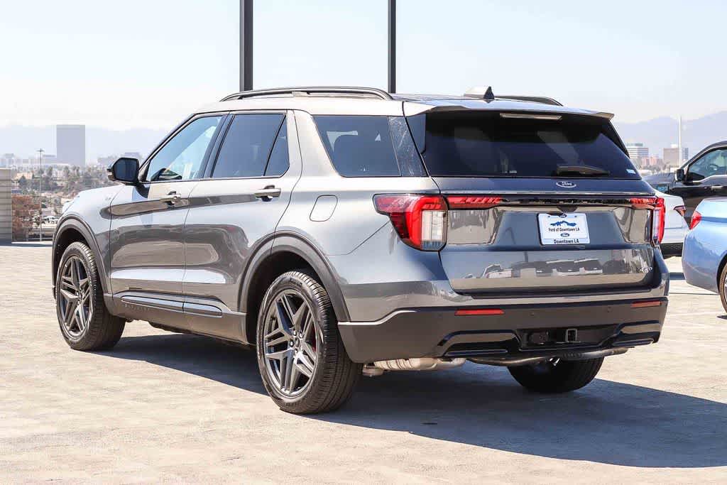 Thumbnail: 2025 Ford Explorer - 5