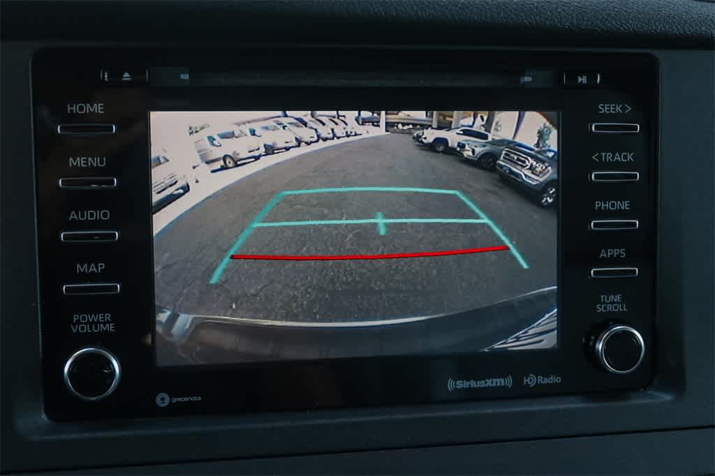 Thumbnail: 2020 Toyota Sienna - 25