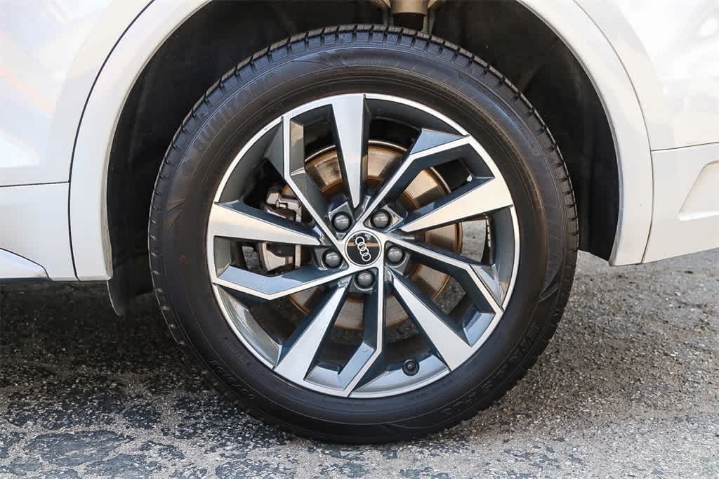 2022 Audi Q5 e Premium Plus 10