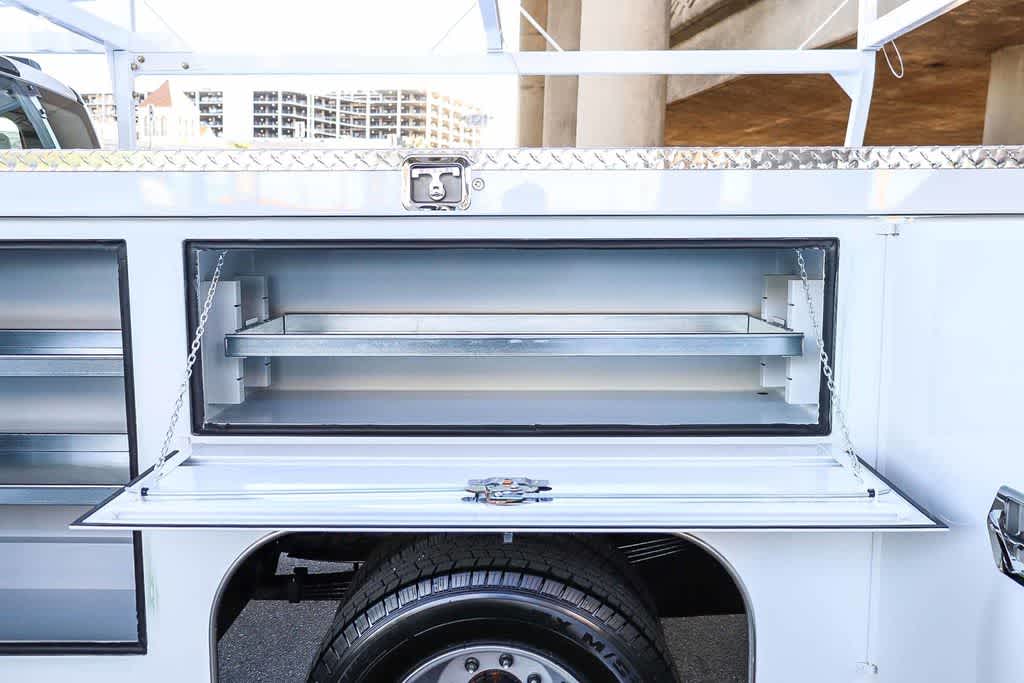 Thumbnail: 2026 Ford F-350 - 33