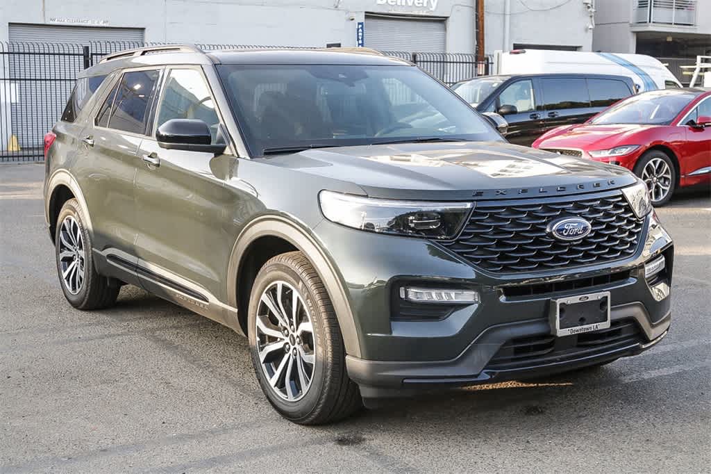 2023 Ford Explorer ST-Line photo 3