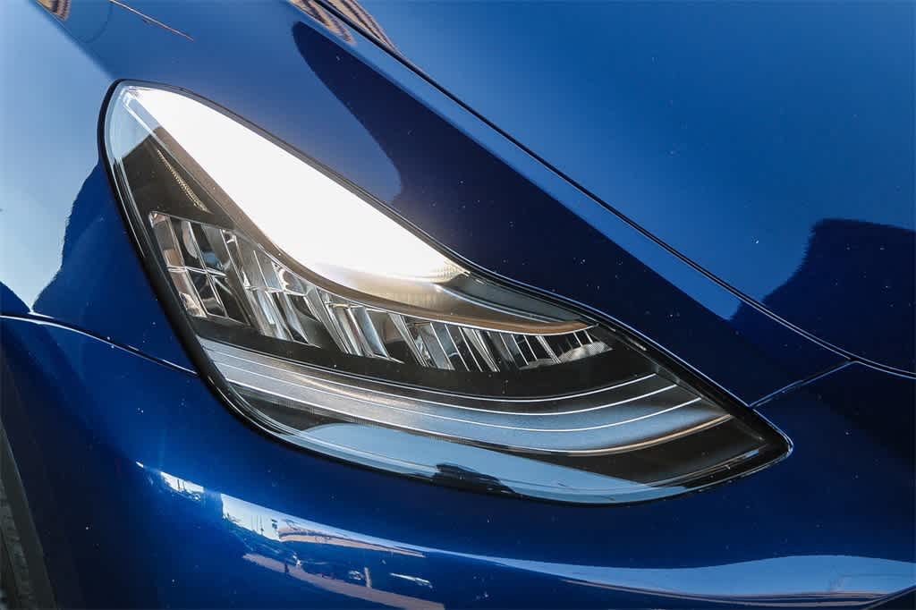 Thumbnail: 2022 Tesla Model Y - 4