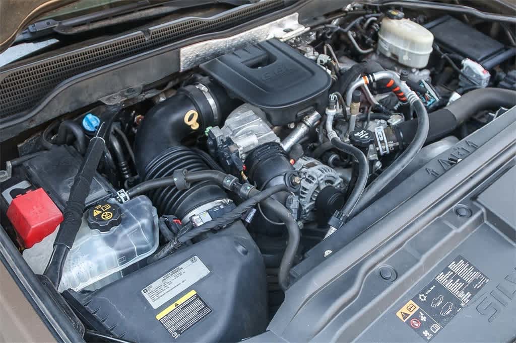 Thumbnail: 2015 Chevrolet Silverado 3500 - 32