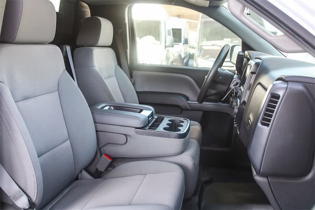 Thumbnail: 2015 Chevrolet Silverado 1500 - 16