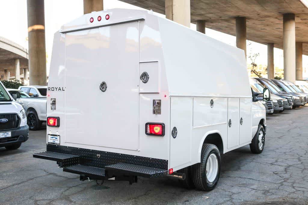 Thumbnail: 2026 Ford Econoline - 6