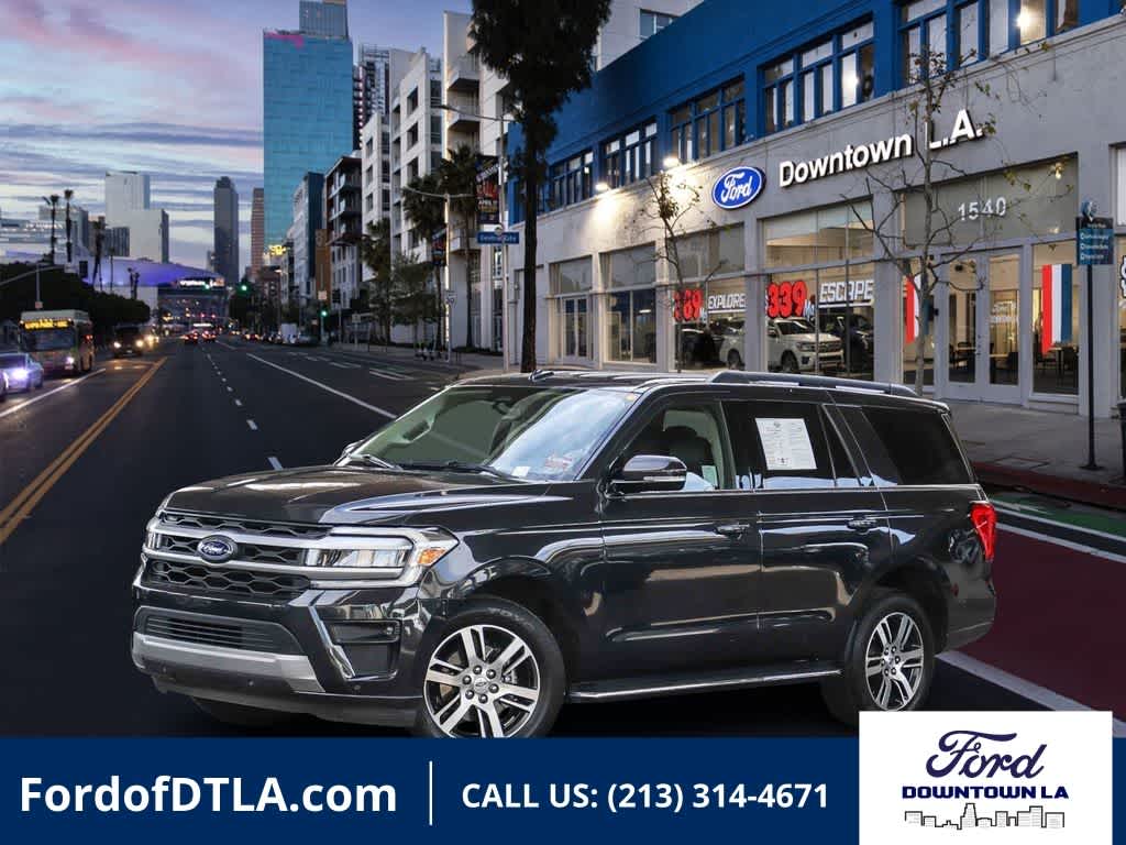 2022 Ford Expedition XLT's photo