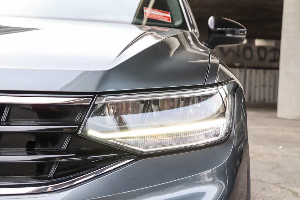 Thumbnail: 2023 Volkswagen Tiguan - 7