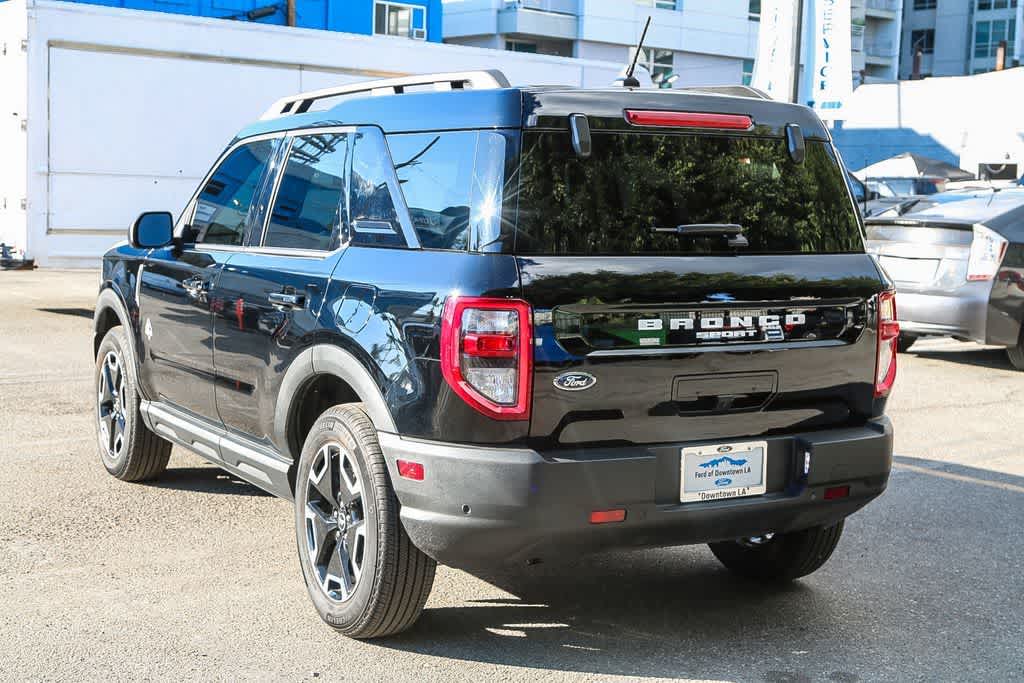 Thumbnail: 2023 Ford Bronco Sport - 7