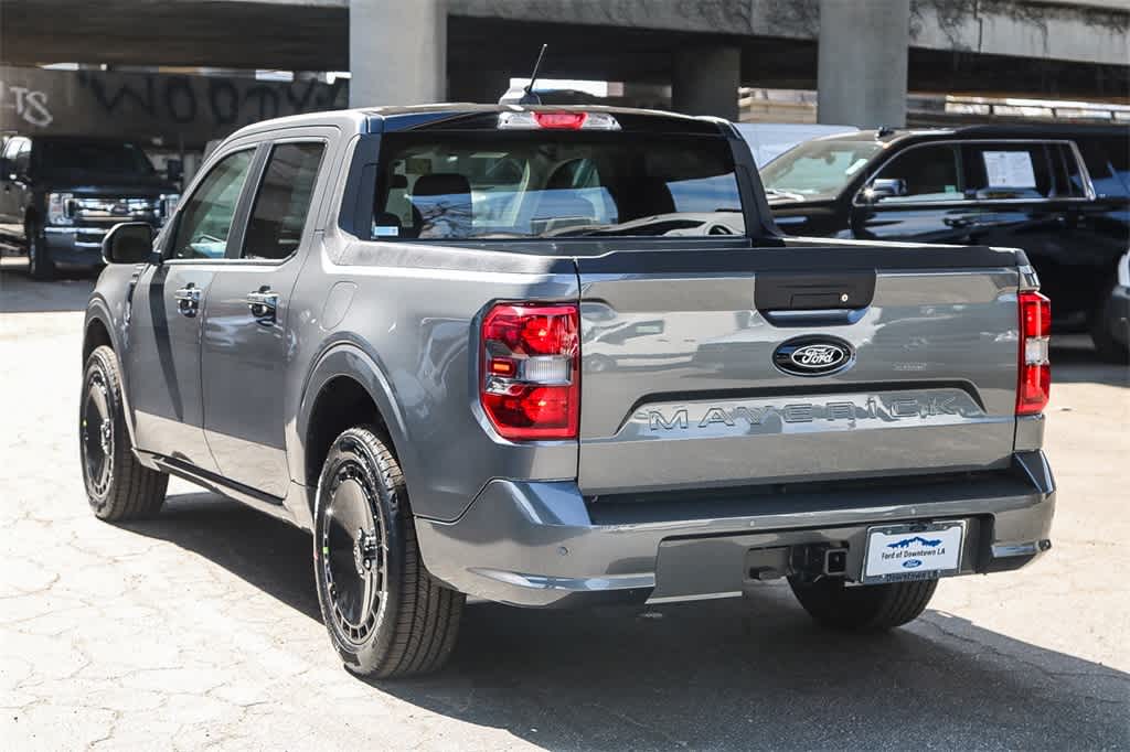 2025 Ford Maverick Lobo Standard