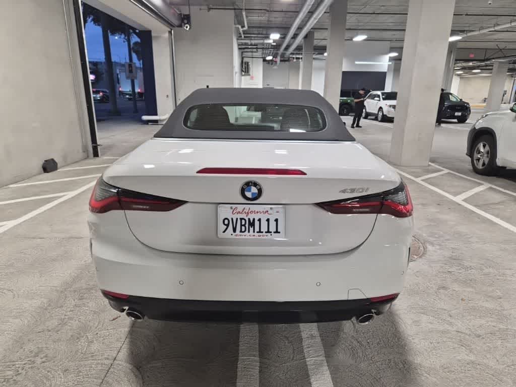 Thumbnail: 2026 BMW 4 Series - 4
