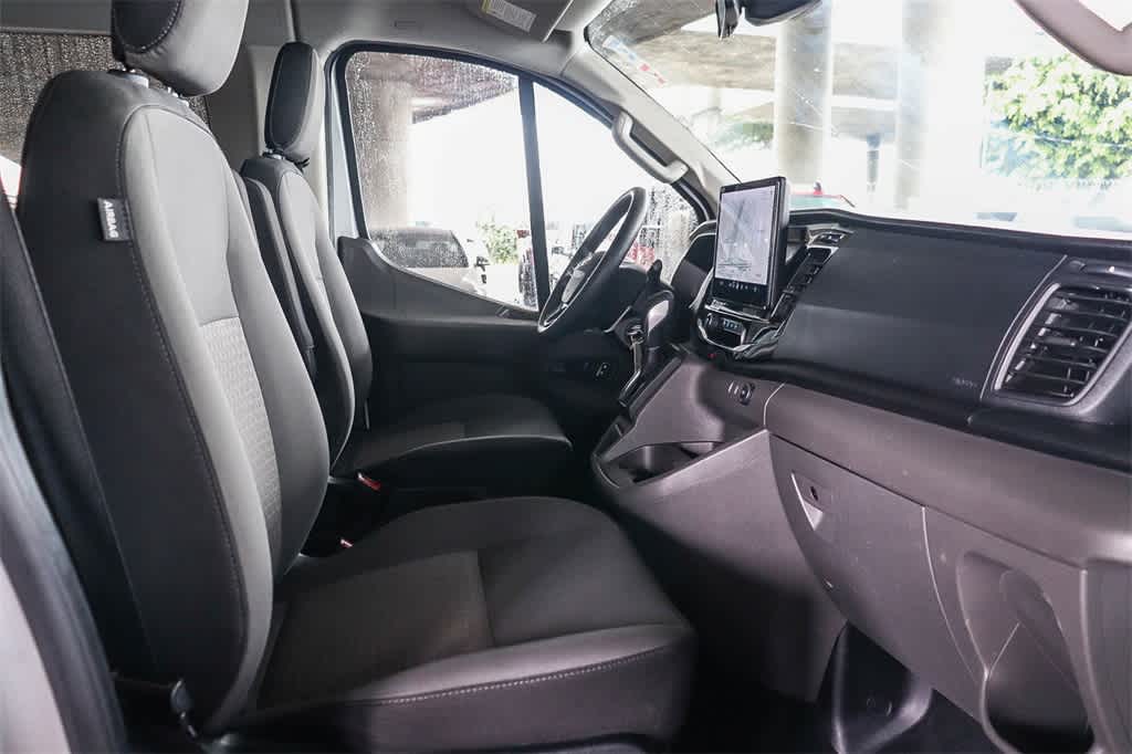 Thumbnail: 2023 Ford Econoline - 15