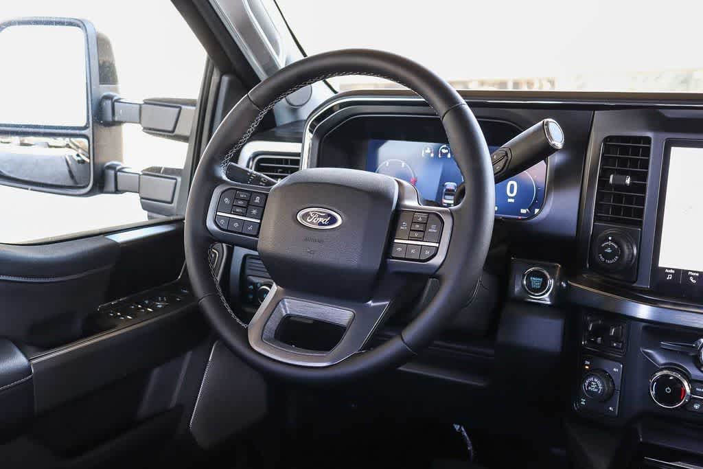 2025 Ford F-350 Super Duty Lariat - Photo 17