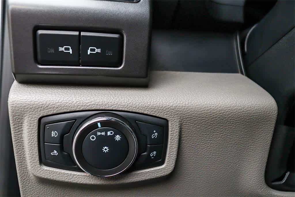 Thumbnail: 2022 Ford F-350 - 23