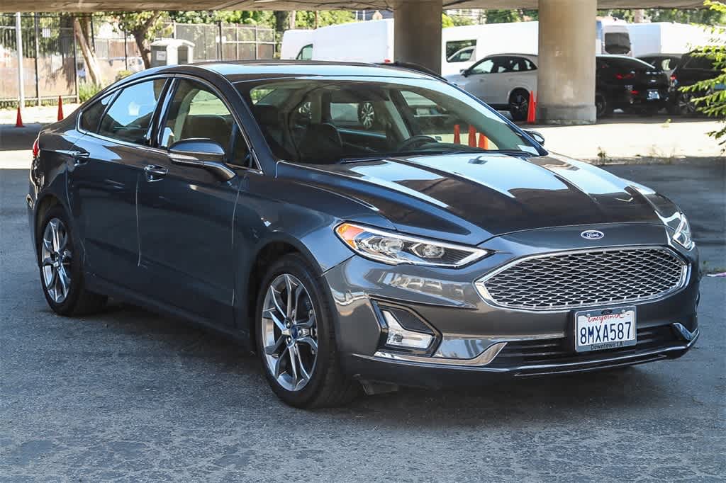 2020 Ford Fusion Hybrid Titanium photo 3