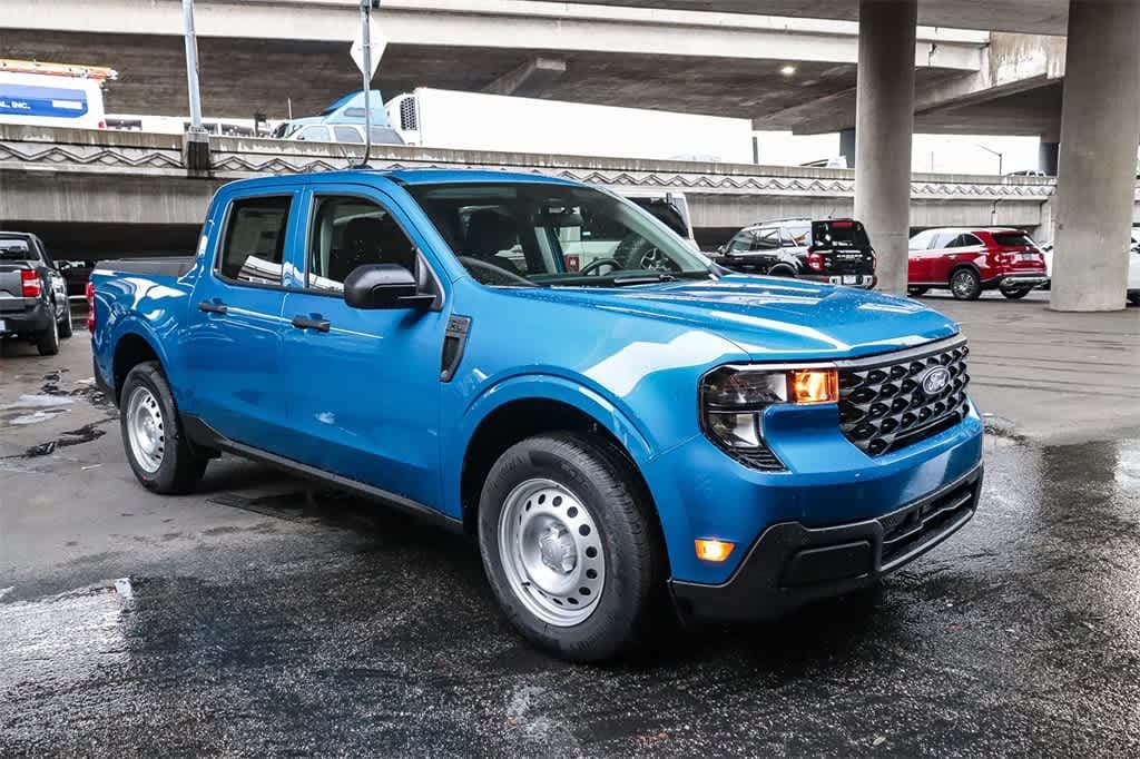 New 2025 Ford Maverick XL Truck SuperCrew