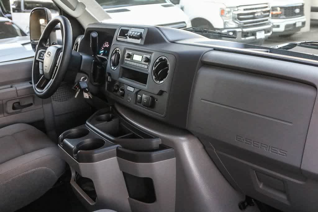 2026 Ford E-Series Cutaway Base - Photo 17