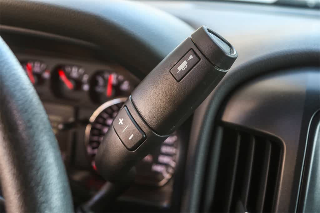 Thumbnail: 2015 Chevrolet Silverado 1500 - 18