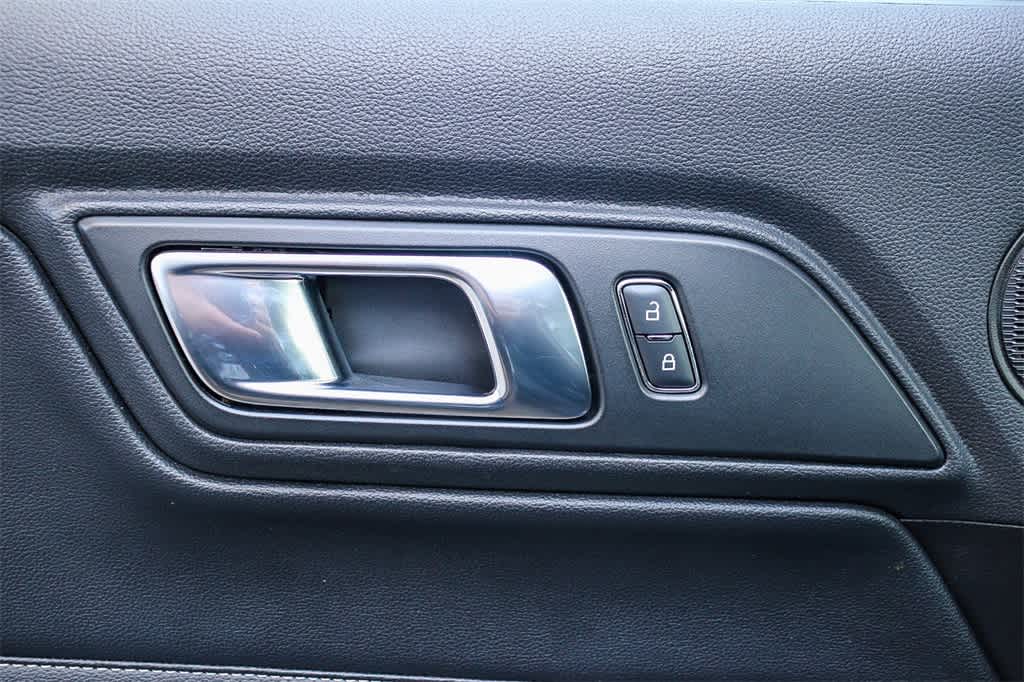 Thumbnail: 2022 Ford Mustang - 27