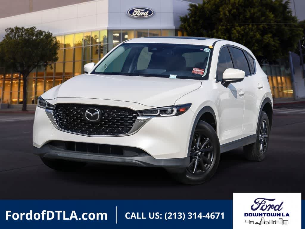 2022 Mazda CX-5 S Preferred package Auto AWD's photo