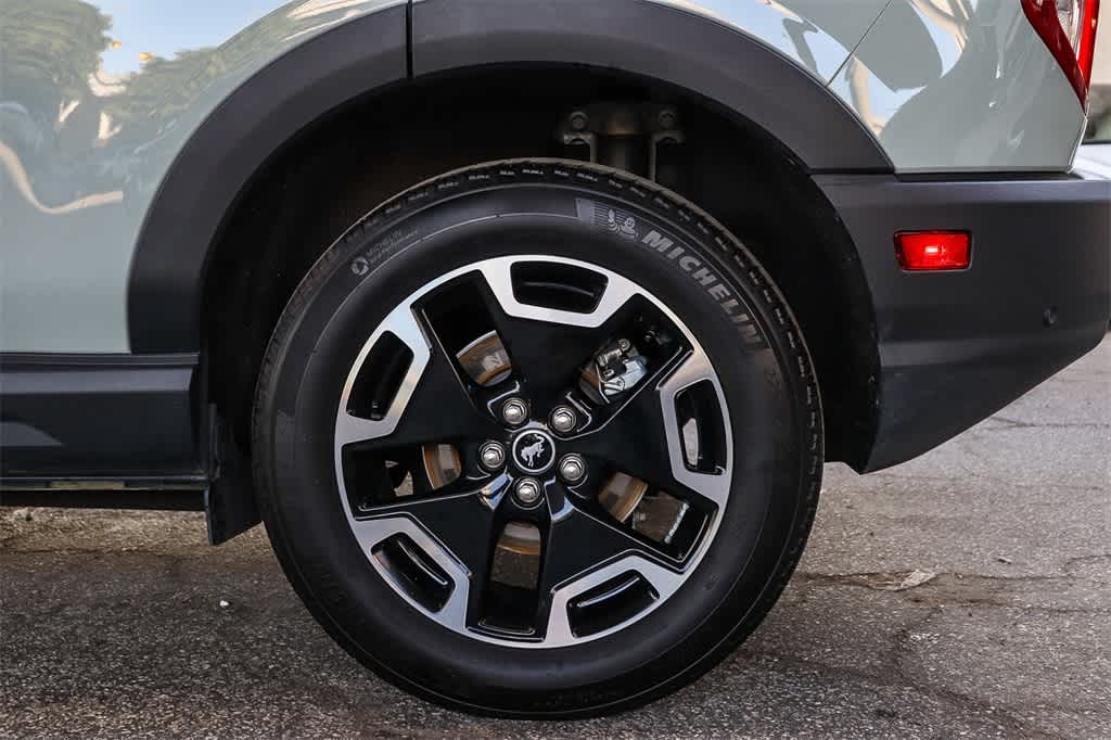 Thumbnail: 2023 Ford Bronco Sport - 10