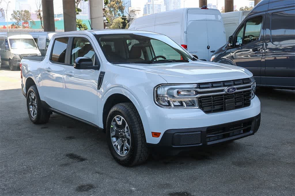 2024 Ford Maverick Lariat photo 3